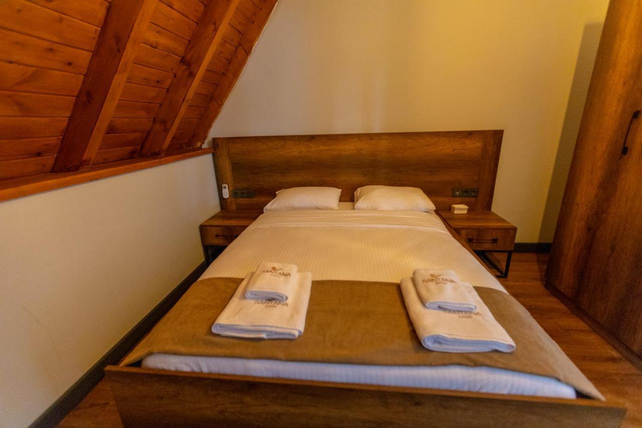 Santana Hotel