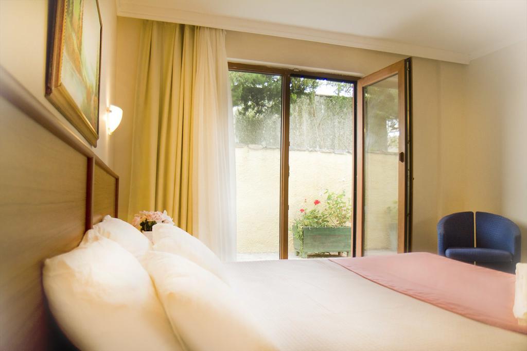Hotel Bodrum Sofabed 2*