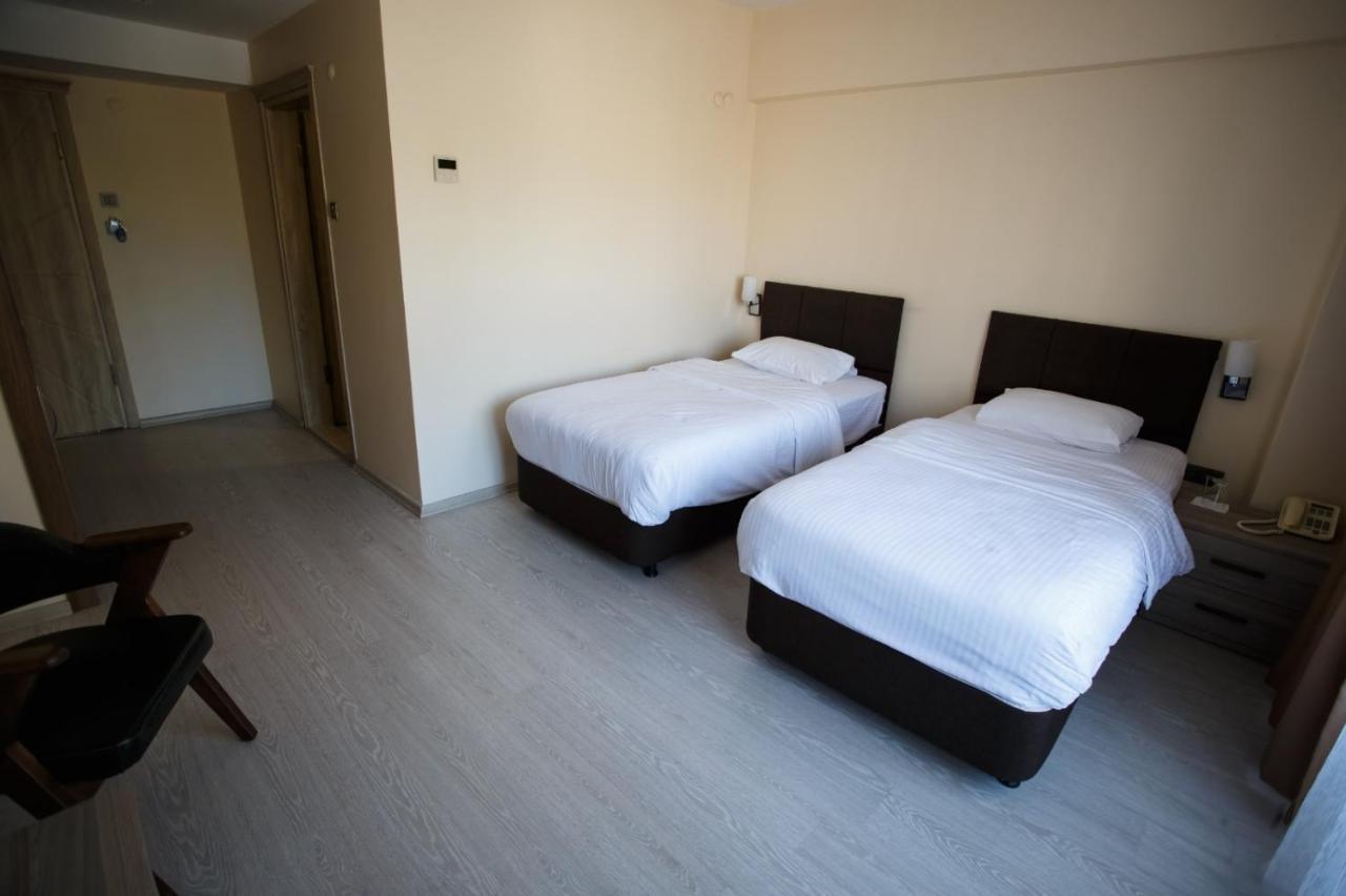 Tuna Hotel