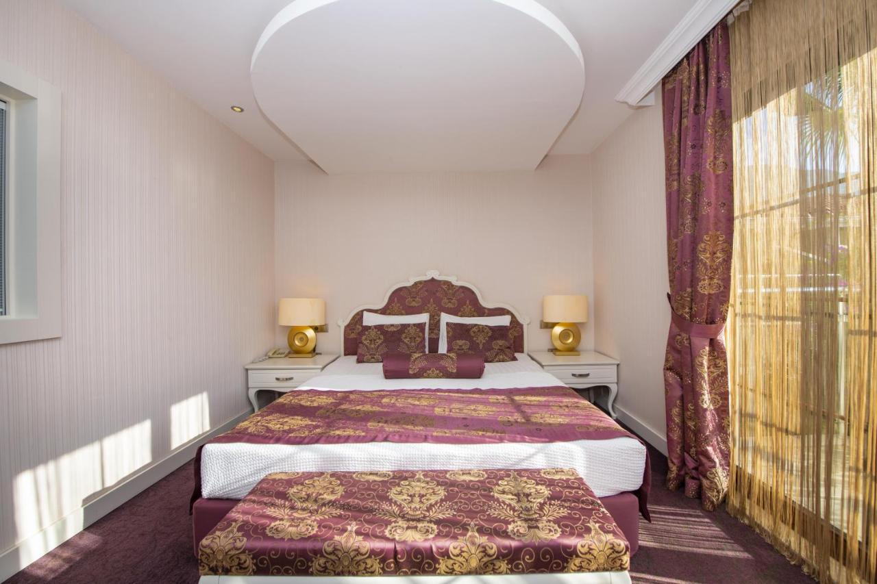 Deluxe Hotel 4*