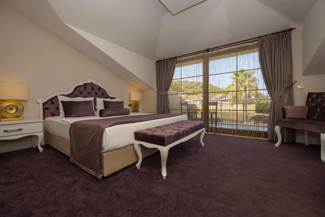 Hotel Deluxe 4*