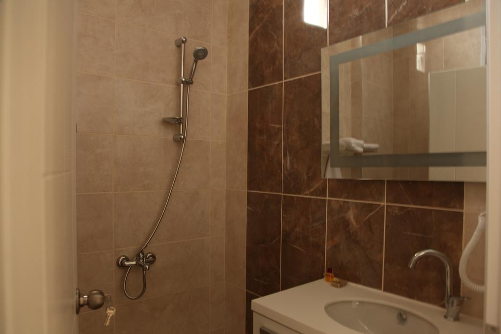 Hotel Durak *
