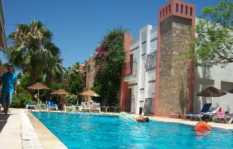 Hotel Kriss 3*