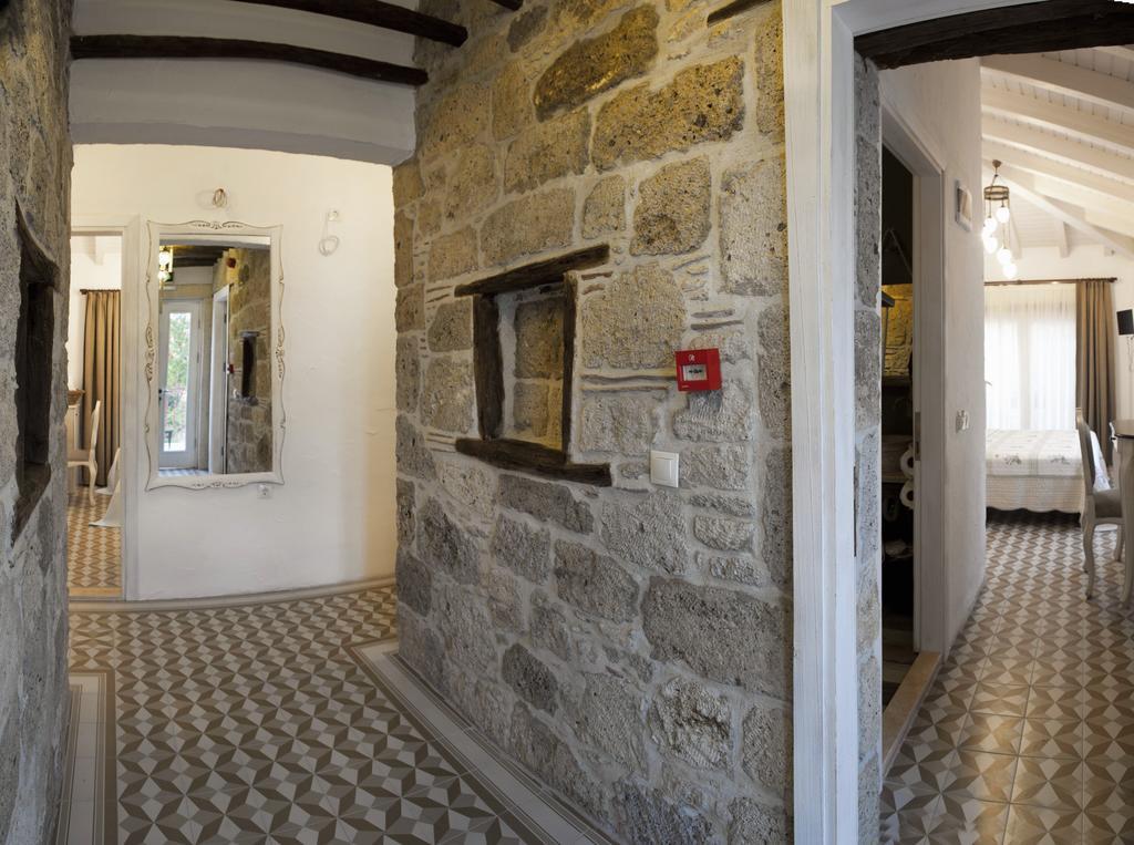Fi̇li̇zce Konuk Evi Alacati