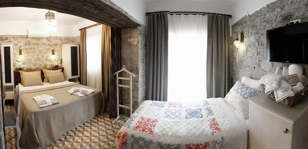 Fi̇li̇zce Konuk Evi * Alacati