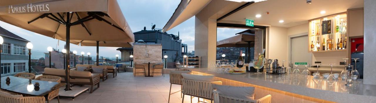 Aprilis Deluxe Hotel 4*