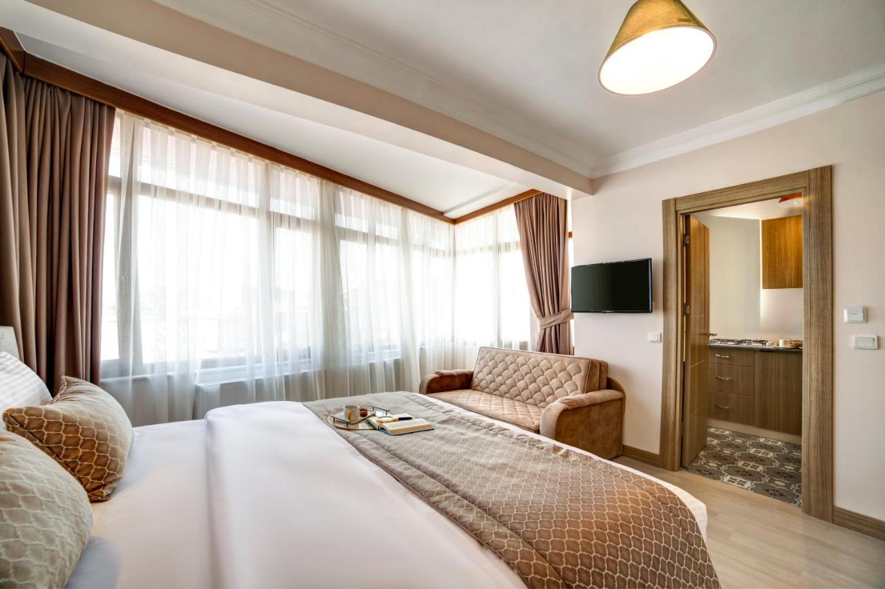Seven Roses Apartment