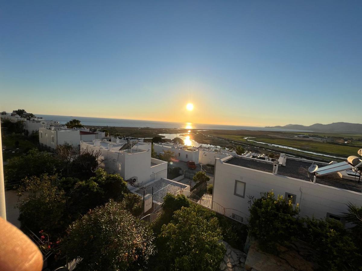 Bella Vista - Near The And Airport Villa *