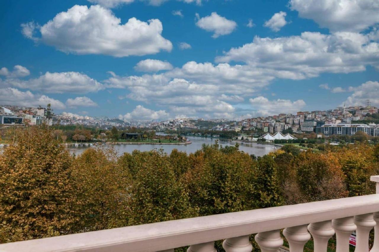 Ramada By Wyndham Istanbul Golden Horn Hotel 4*
