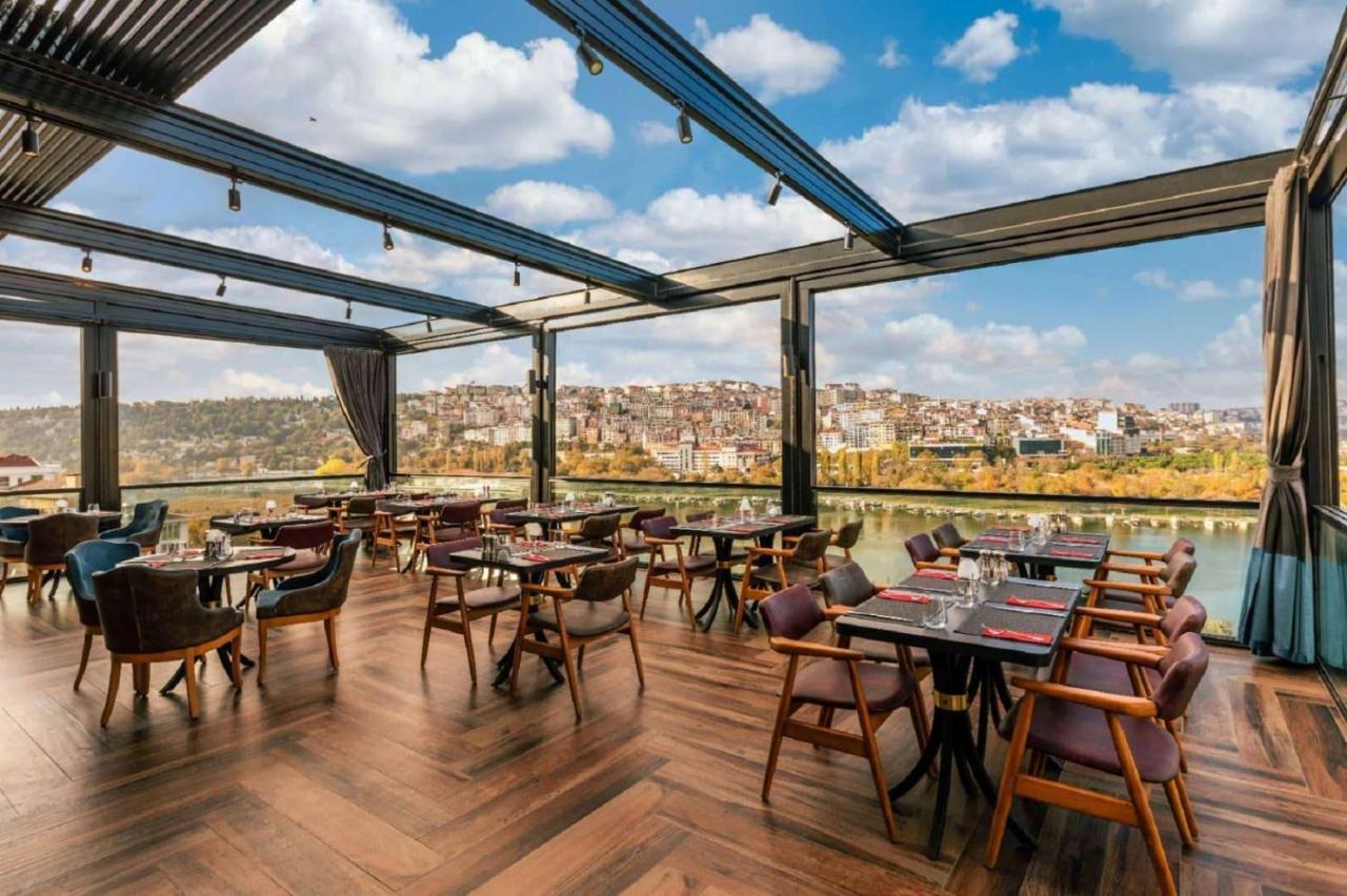 Ramada By Wyndham Istanbul Golden Horn Hotel
