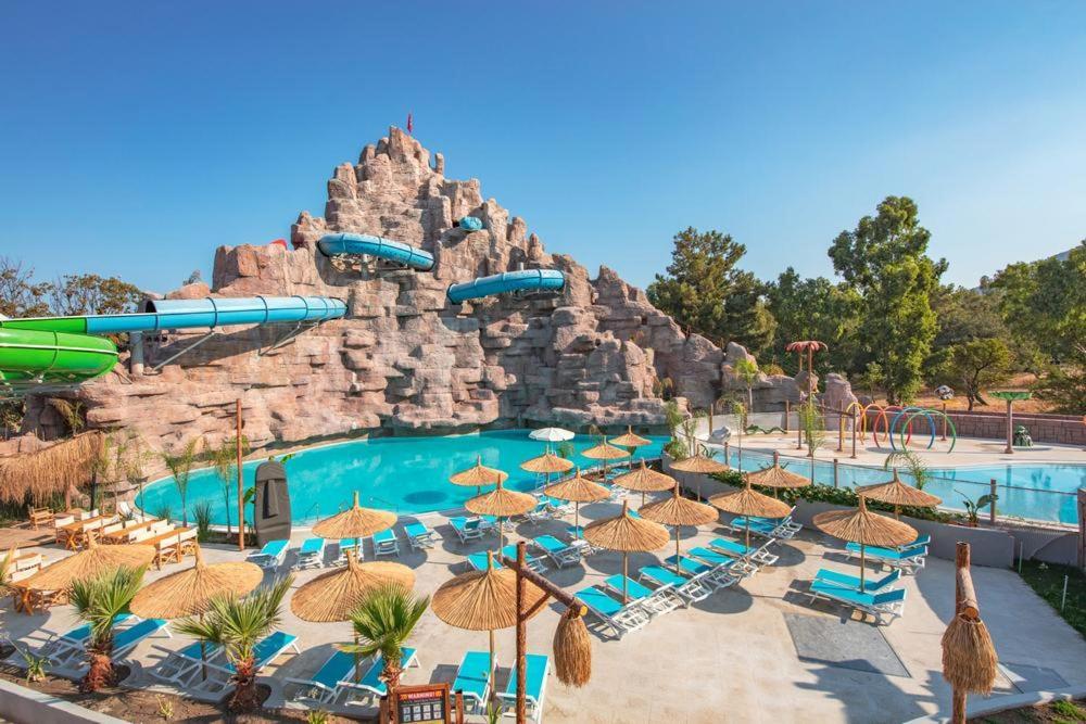 Hotel Orka World & Aquapark