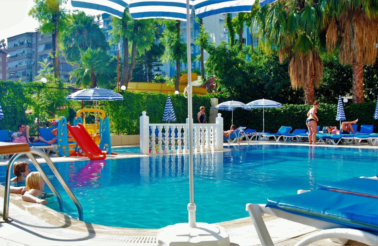 Select & Aparthotel 3*
