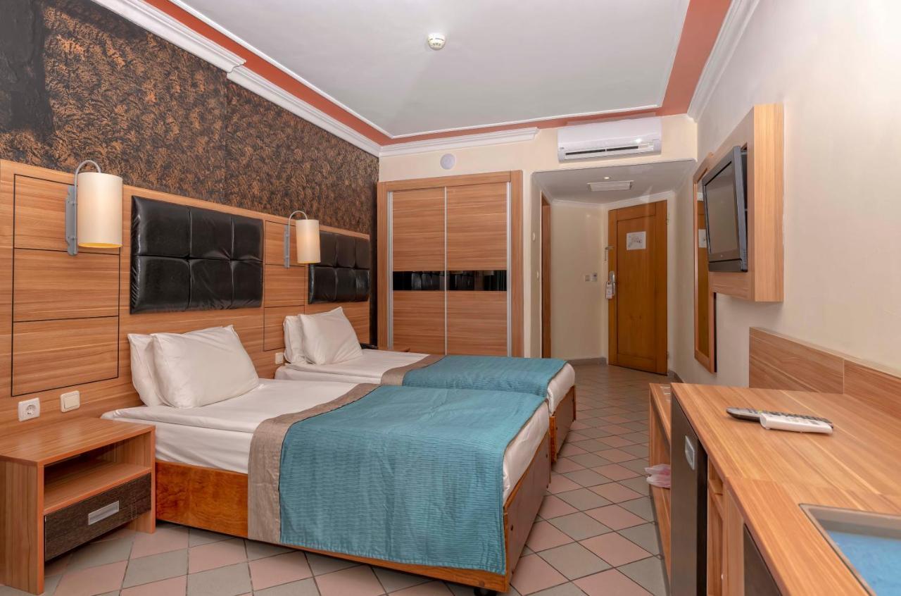 Armas Kaplan Paradise Hotel 4*