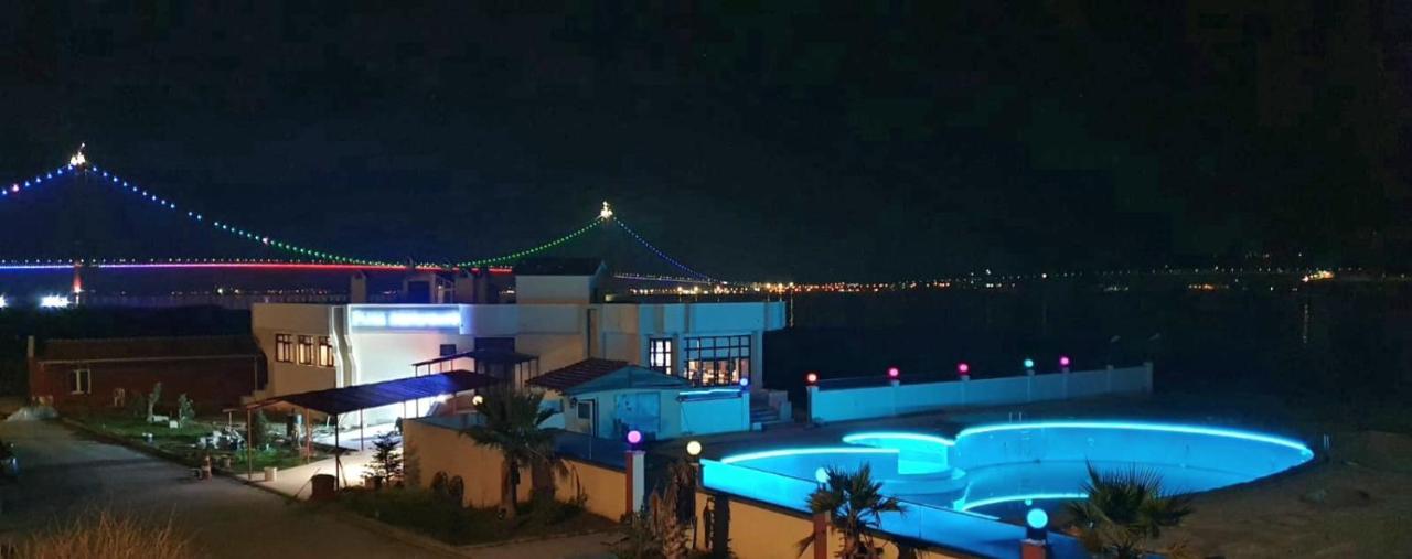 Flora Hotel 3*