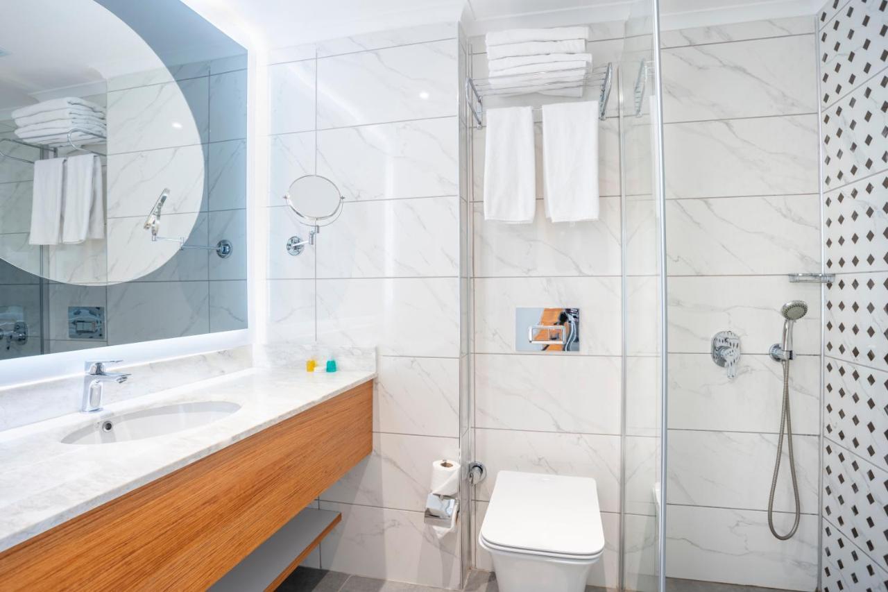 The Sansa & 3* Manavgat