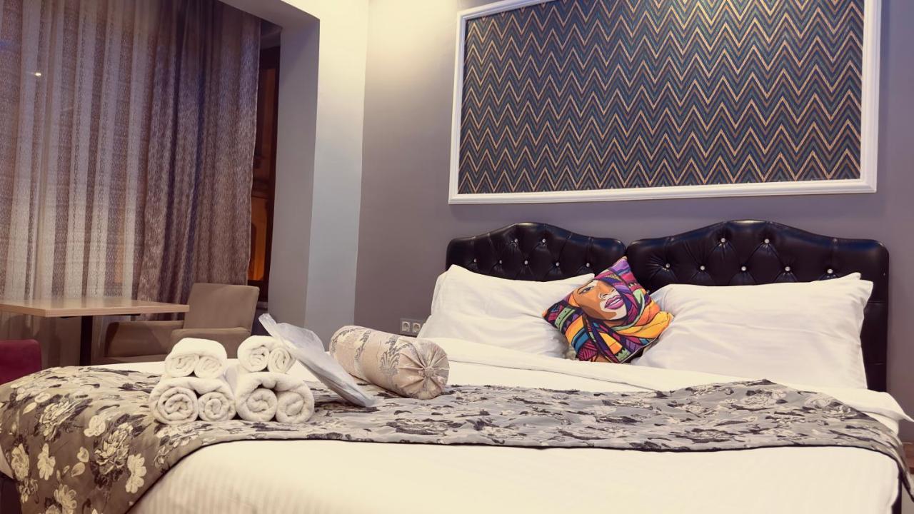 Hotel Mitra Downtown 3*