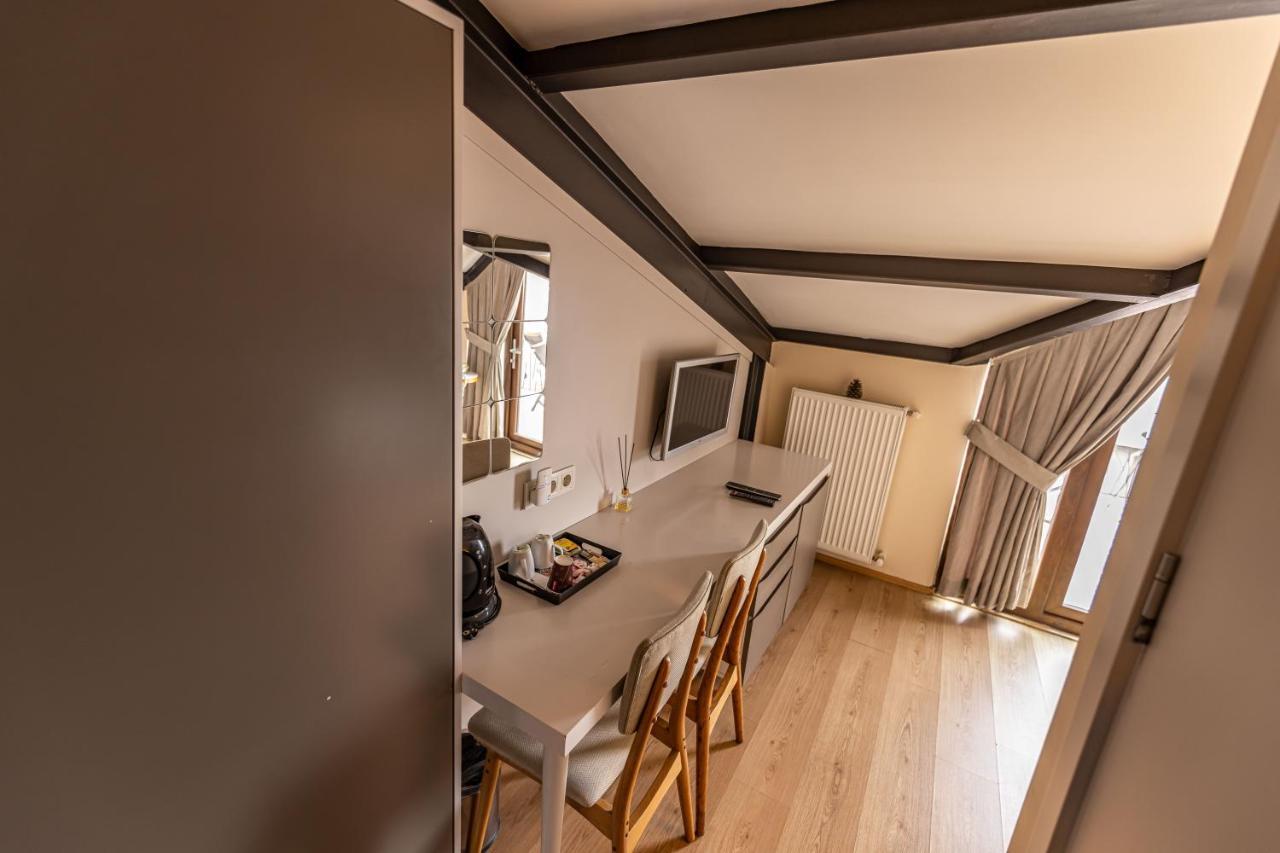 Hotel Calanthe 3*