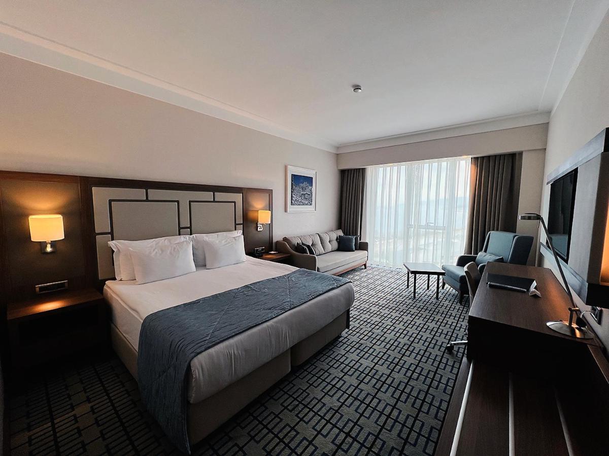 Ramada Plaza By Wyndham 5*