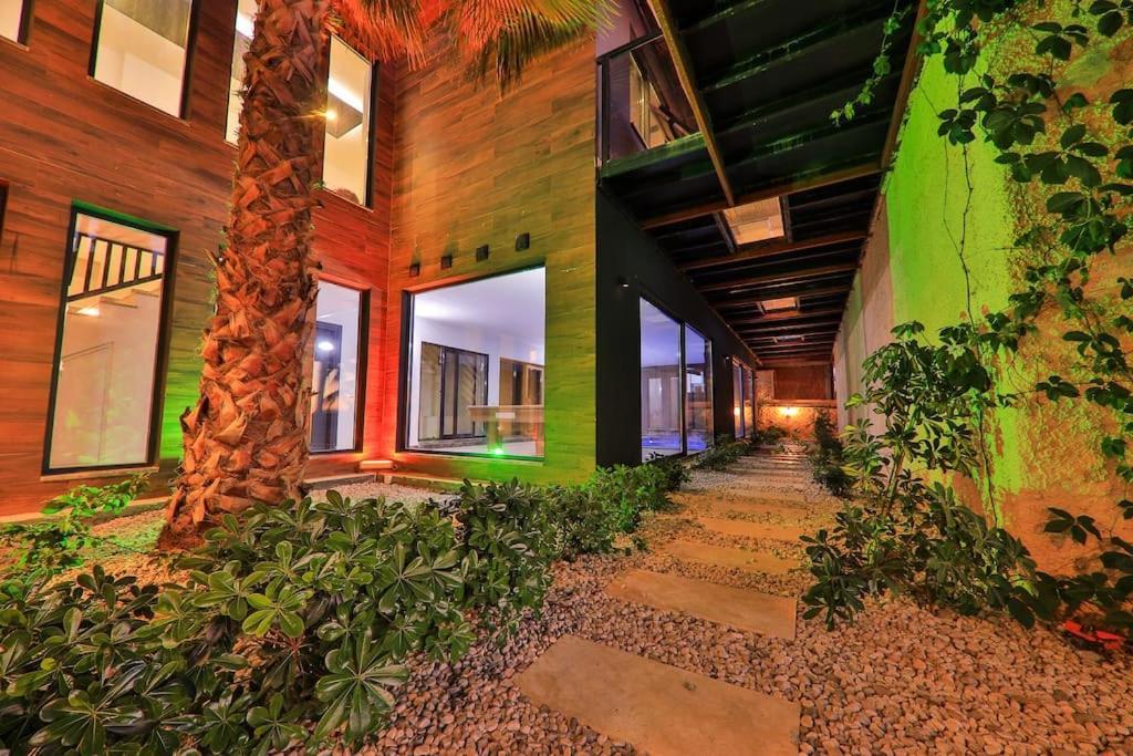 Everest Villa