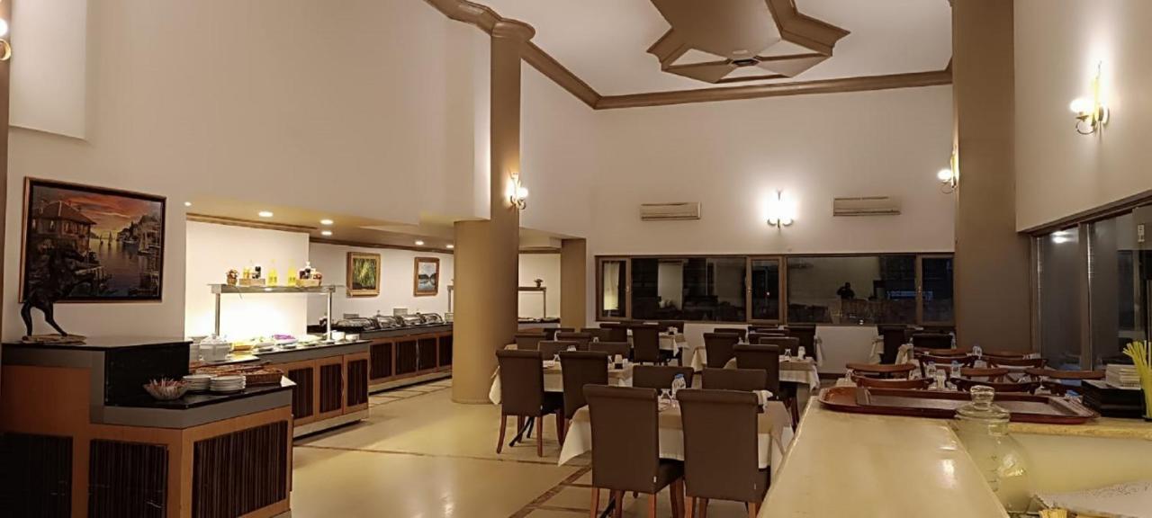 Silver Tower Aparthotel