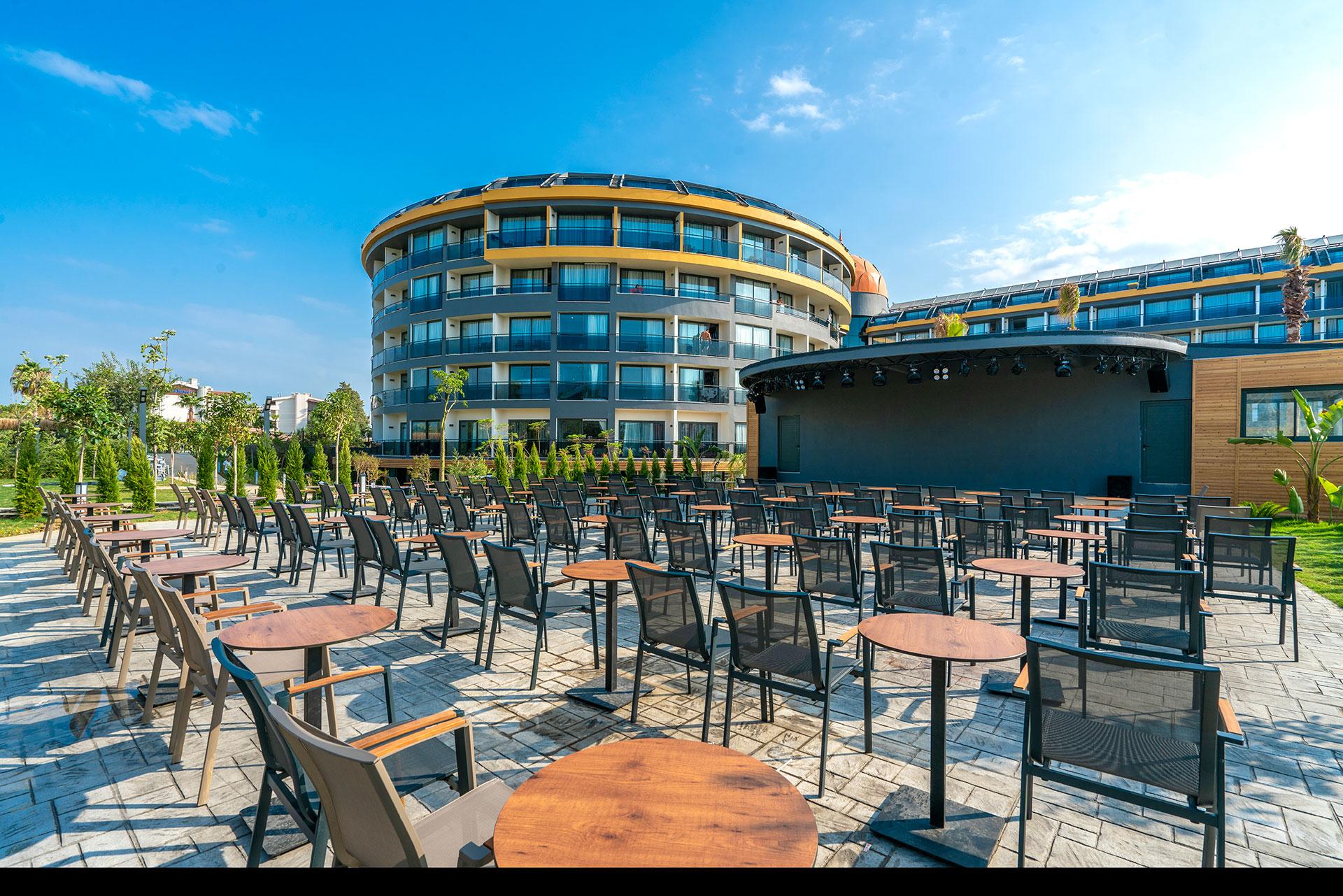 Arnor De Luxe & Hotel Side