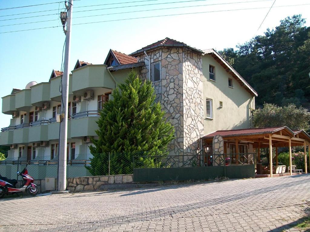 Hotel Sevgi 2 3*
