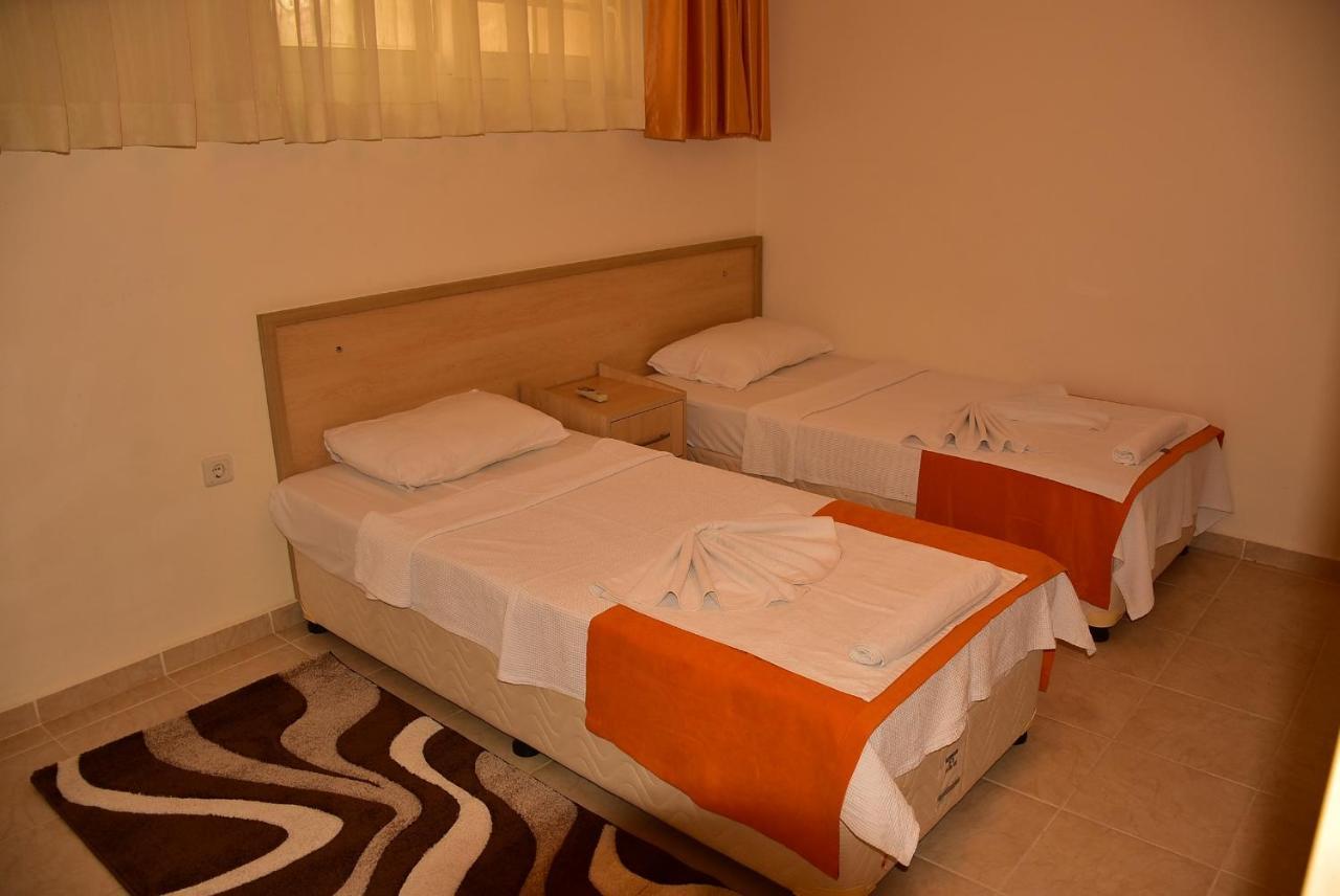 Villa Emerald 3 *
