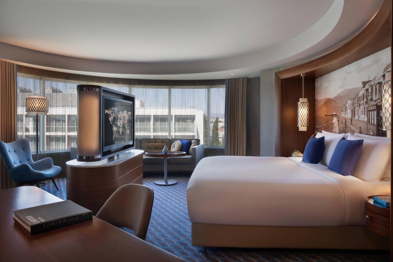 Hotel Renaissance 5*