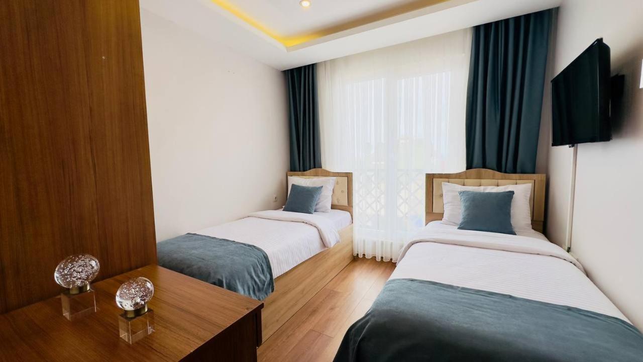 Aparthotel Yusra 2*