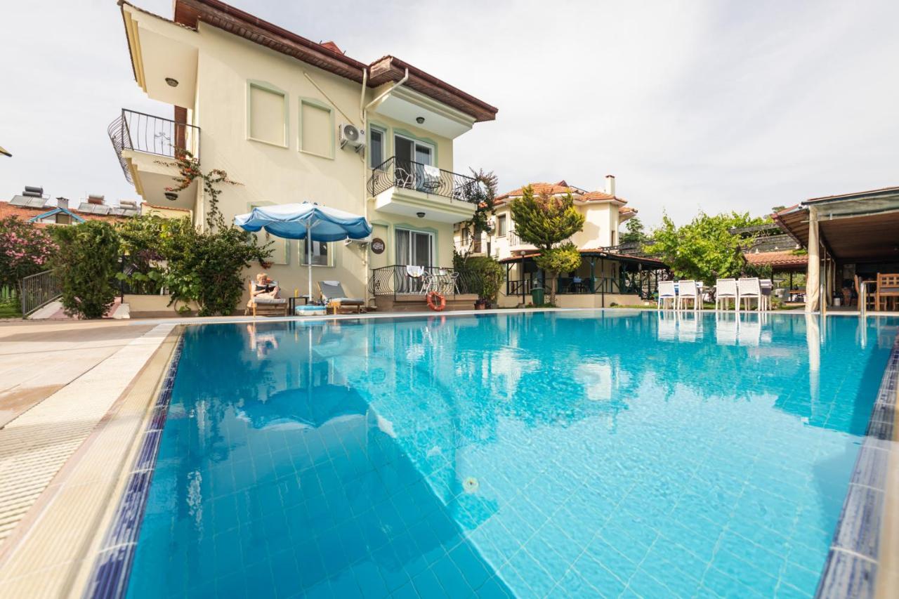 Dedeminn Garden Hotel 2*