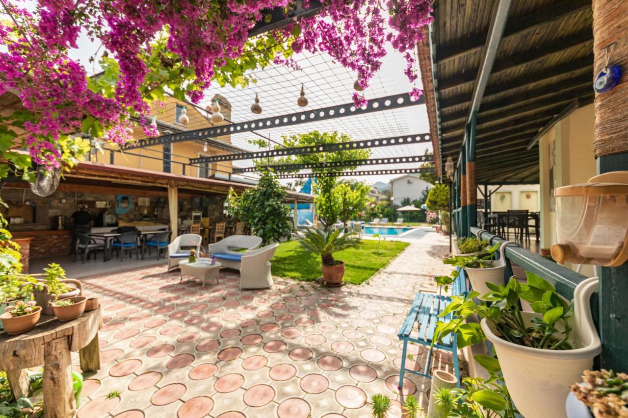 Dedeminn Garden Hotel