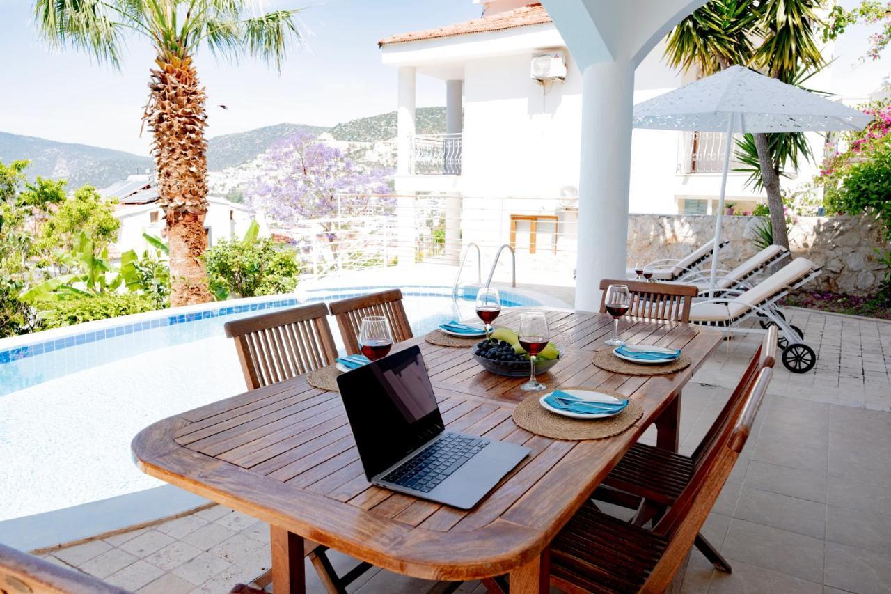 Ayseguel * Kalkan