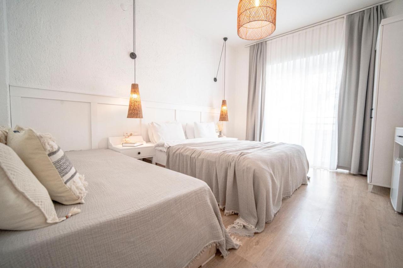 Sandal - Adult Only Hotel