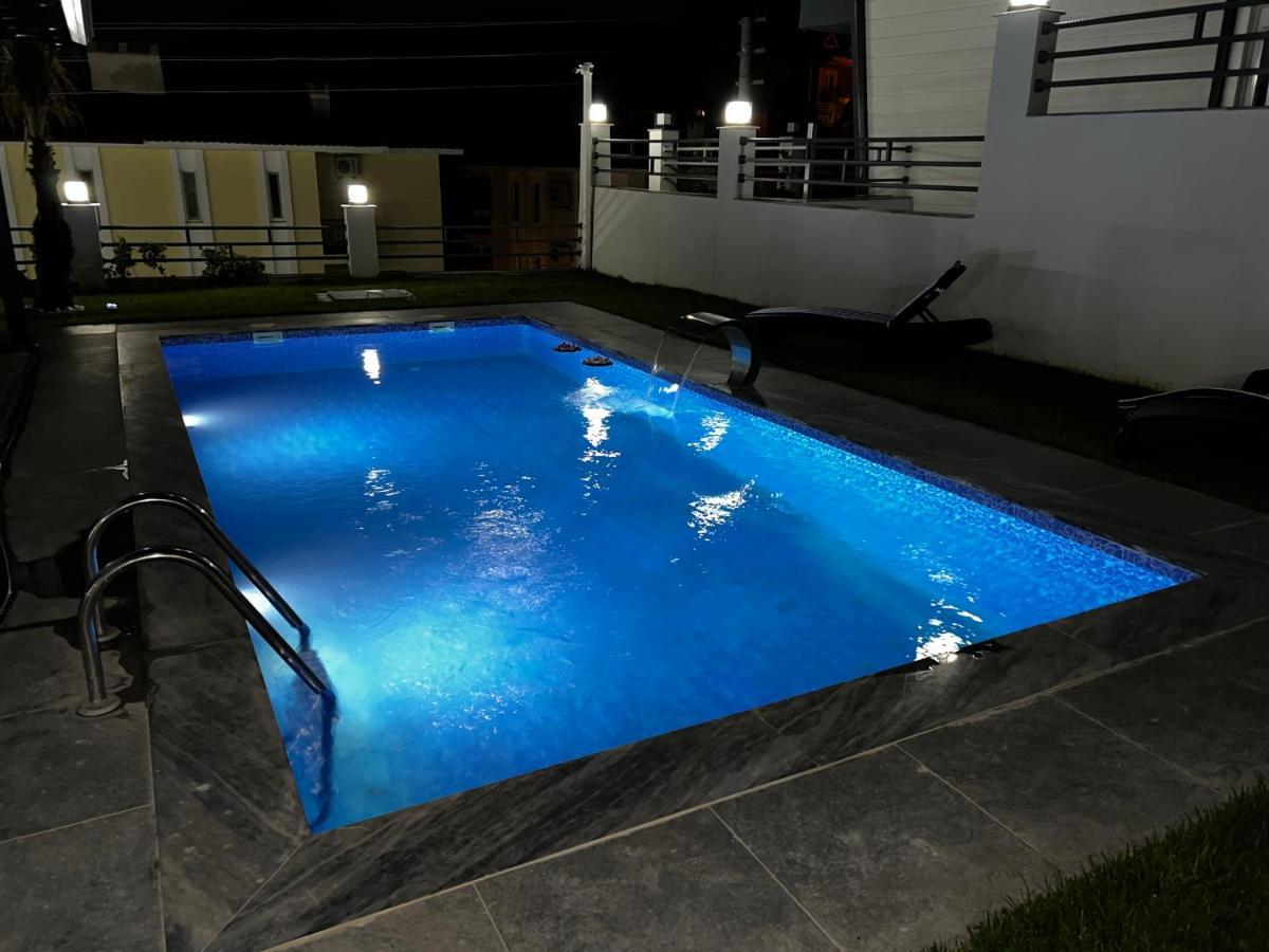 Black Pearl Private Detached With Pool & Seaview *