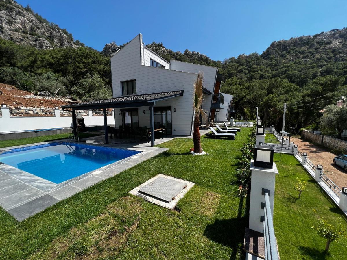 Villa Black Pearl Private Detached With Pool & Seaview