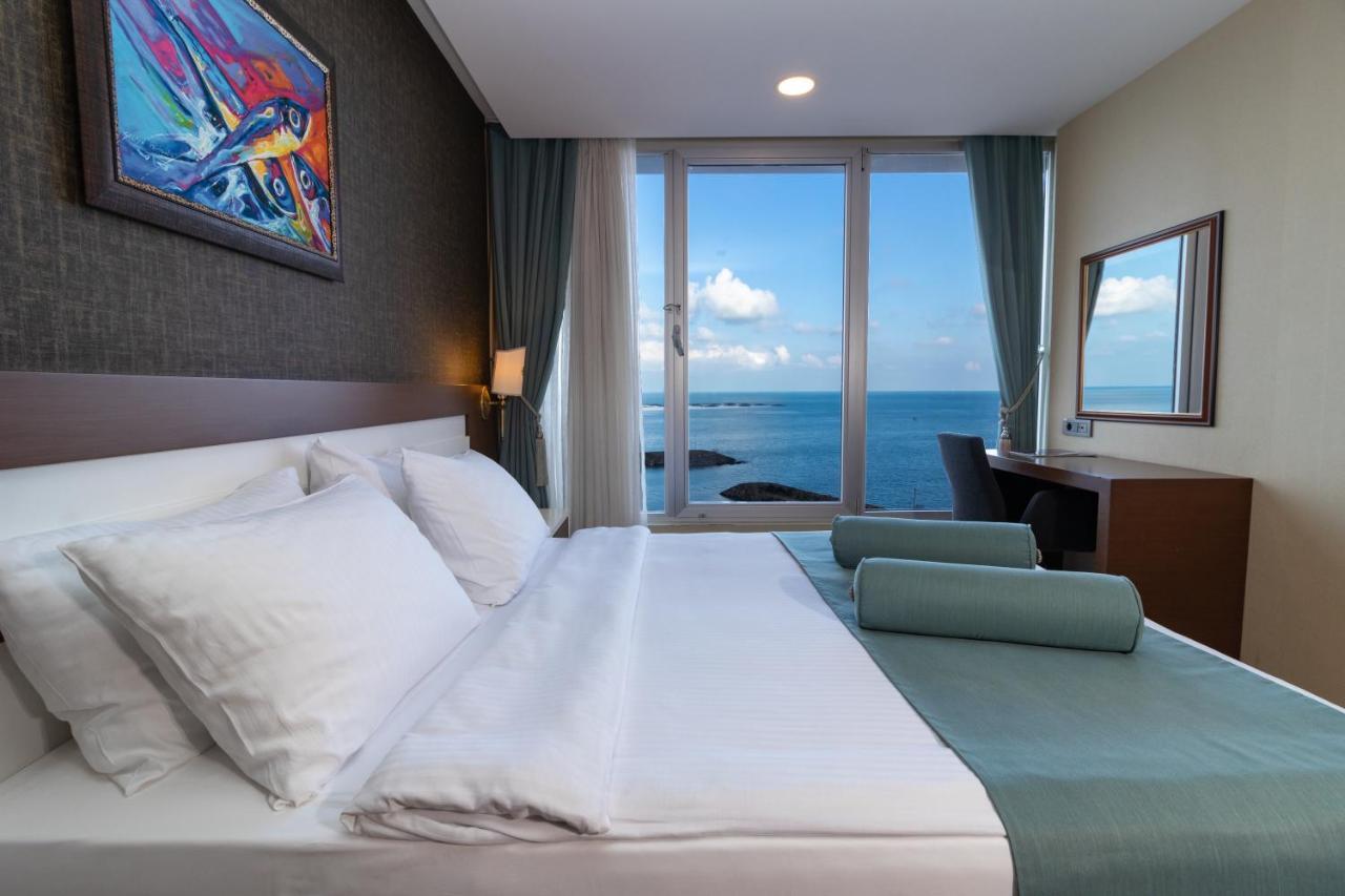 Tilya Hotel