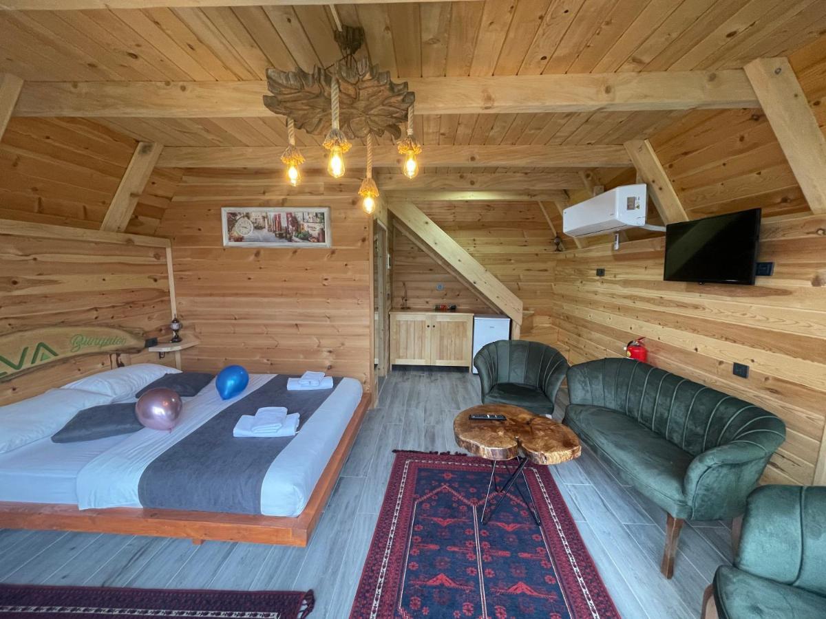 Chalet Elva Camlihemsin