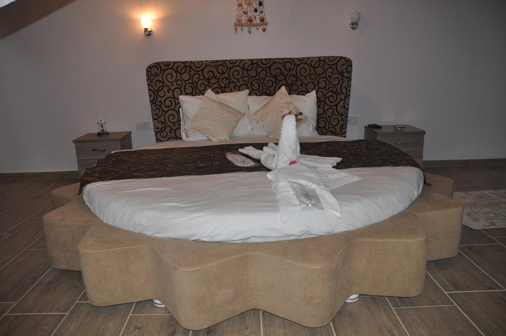 Asmali Garden (adults Only) Love hotel *