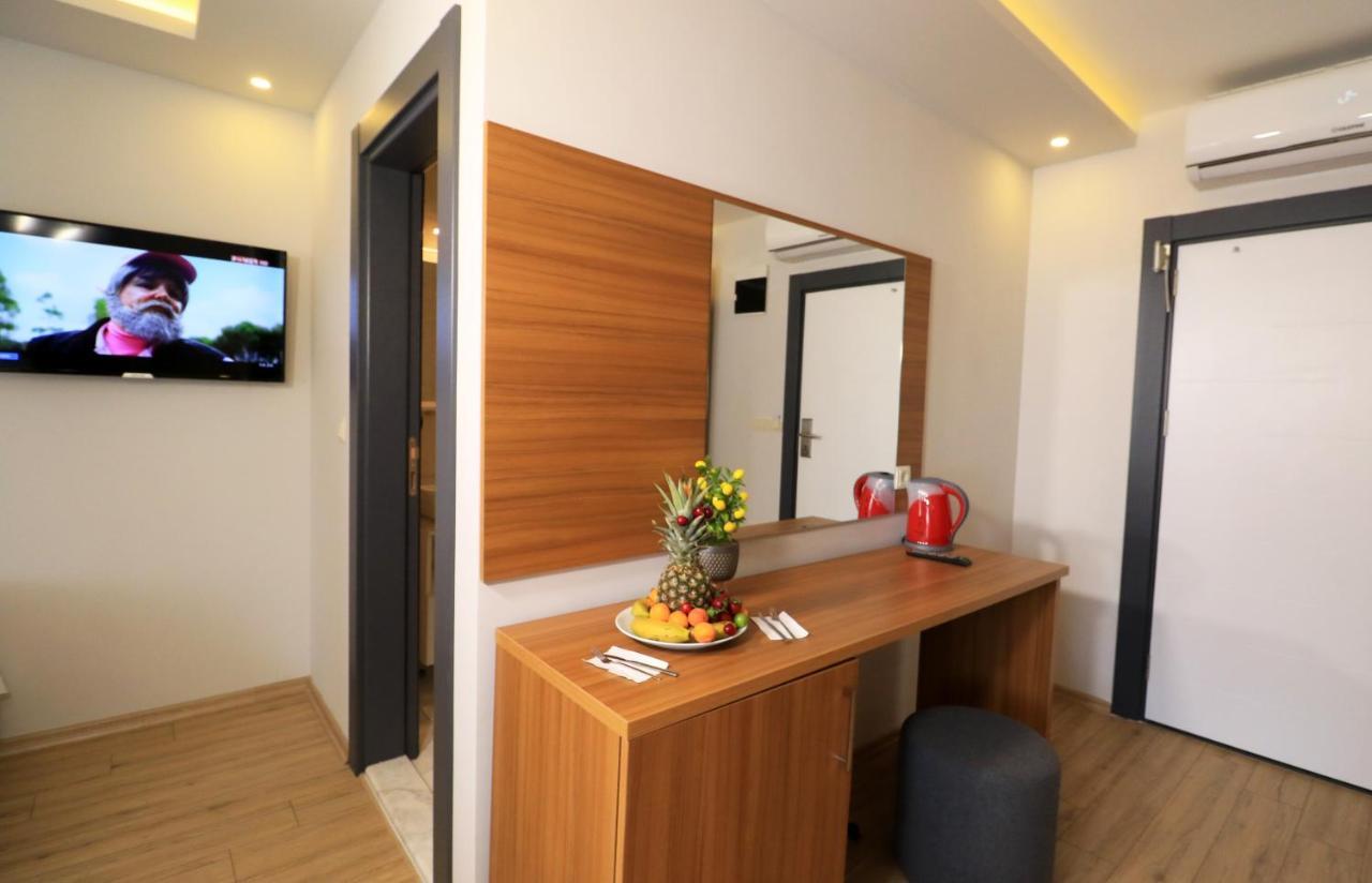 Hotel Almircan *