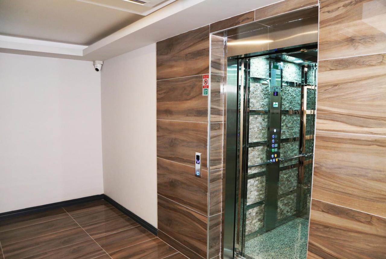Hotel Almircan *