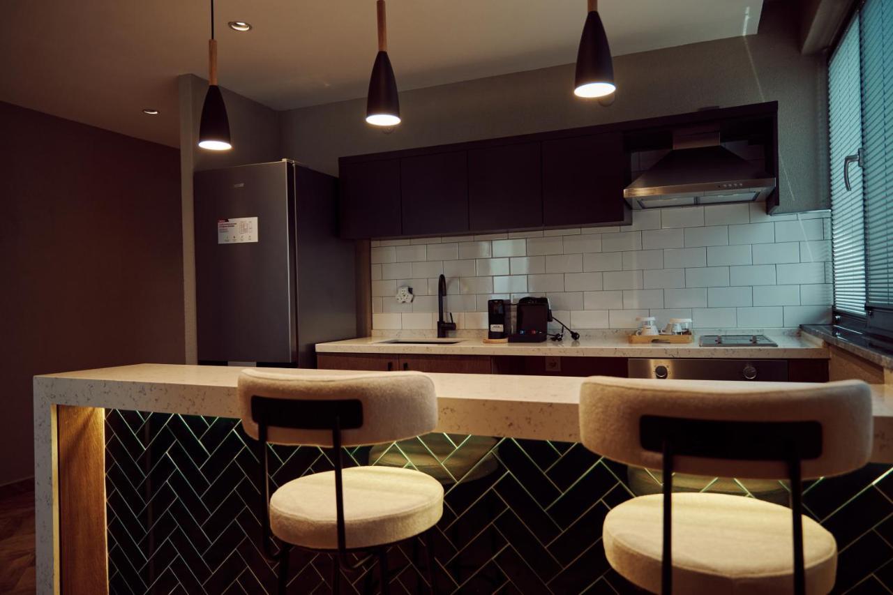 Parmos Hotel *
