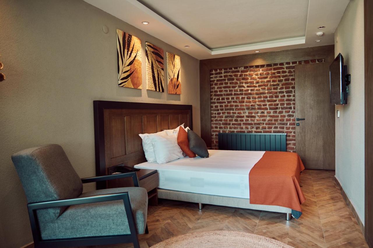 Hotel Parmos