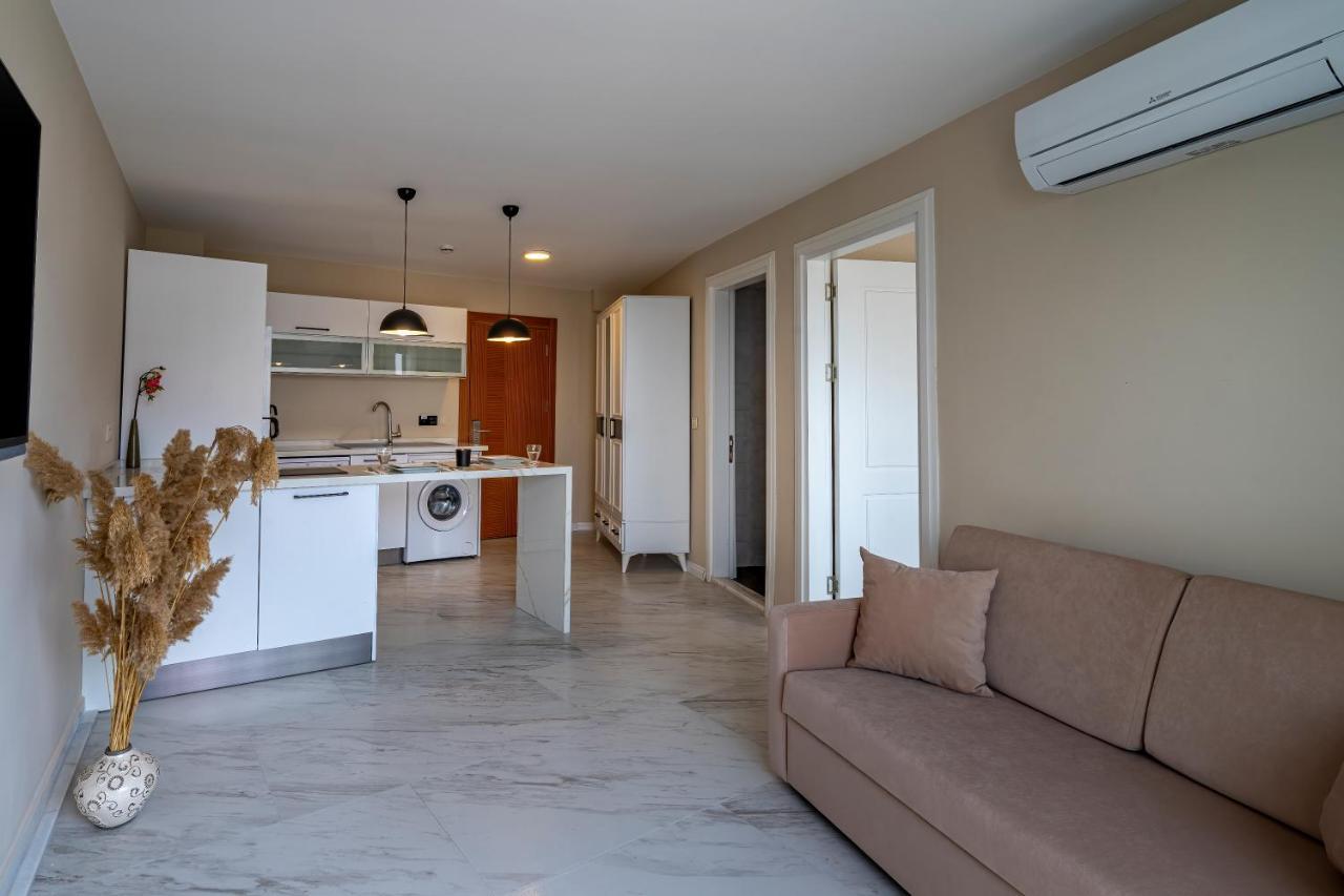 Rosy Aparthotel 3*