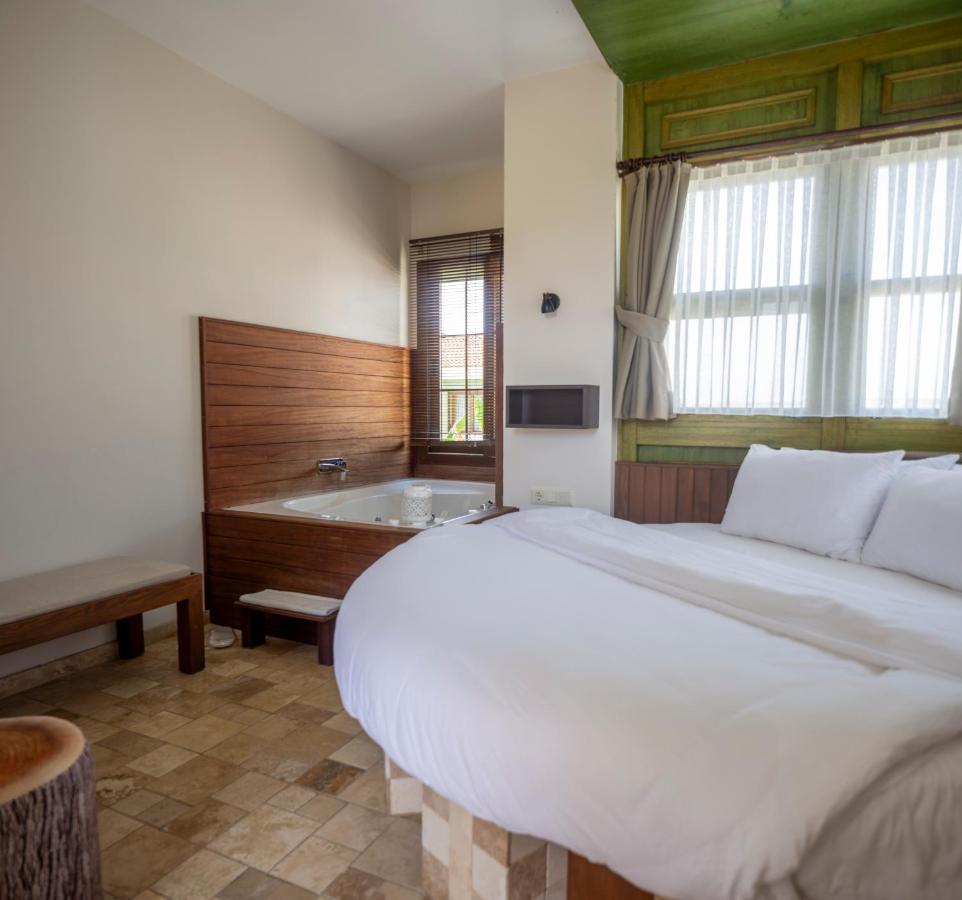 Cesmekes Hotel *