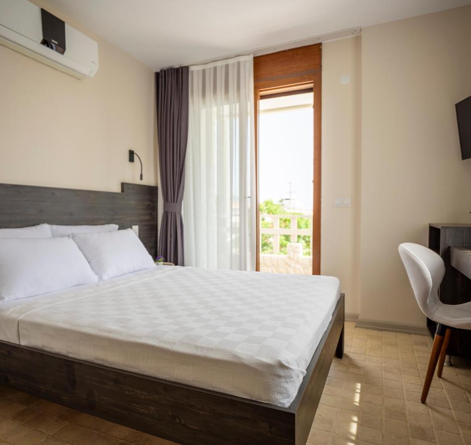 Cesmekes Hotel