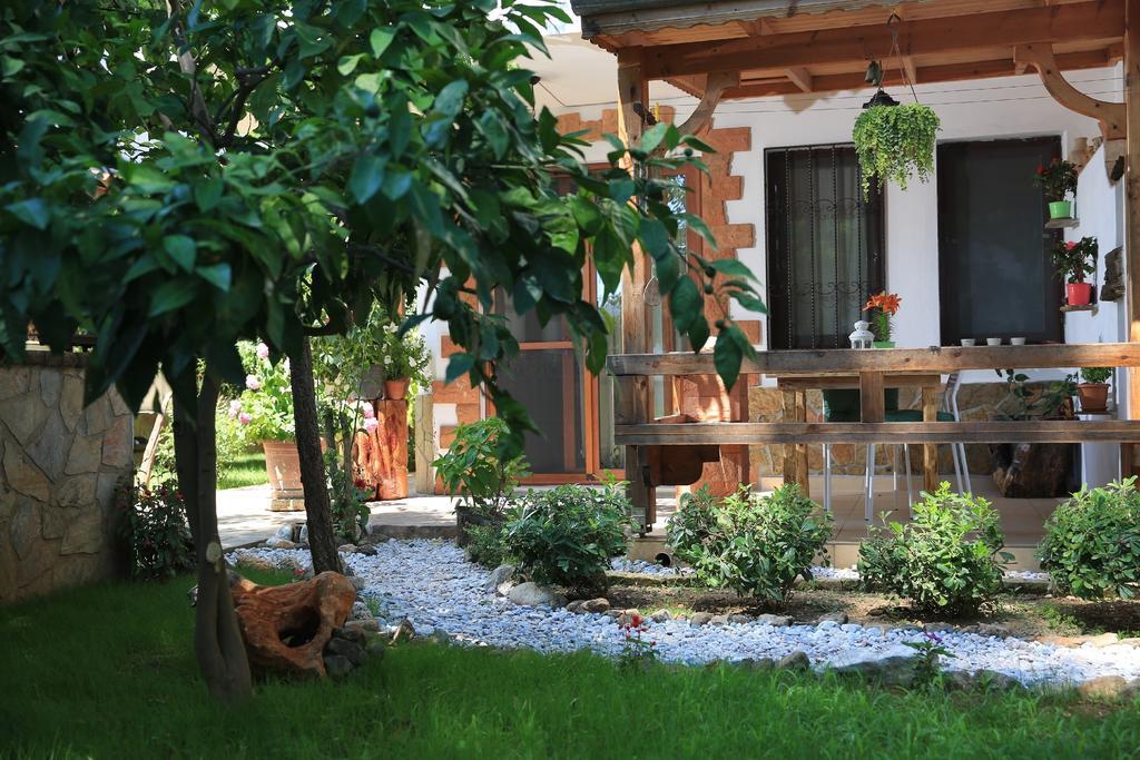 Limon Apart Apartment