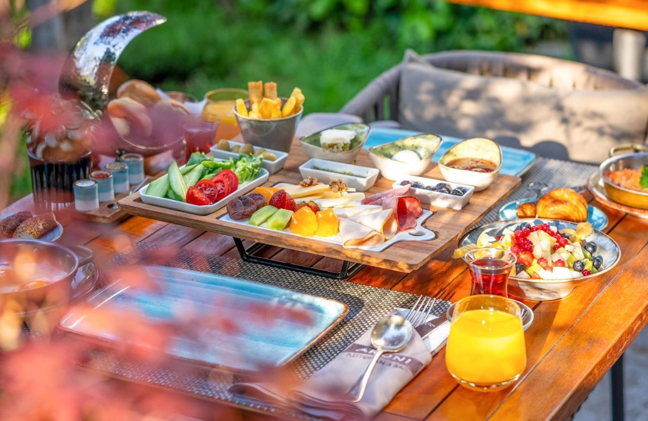 Lugal, A Luxury Collection Hotel,