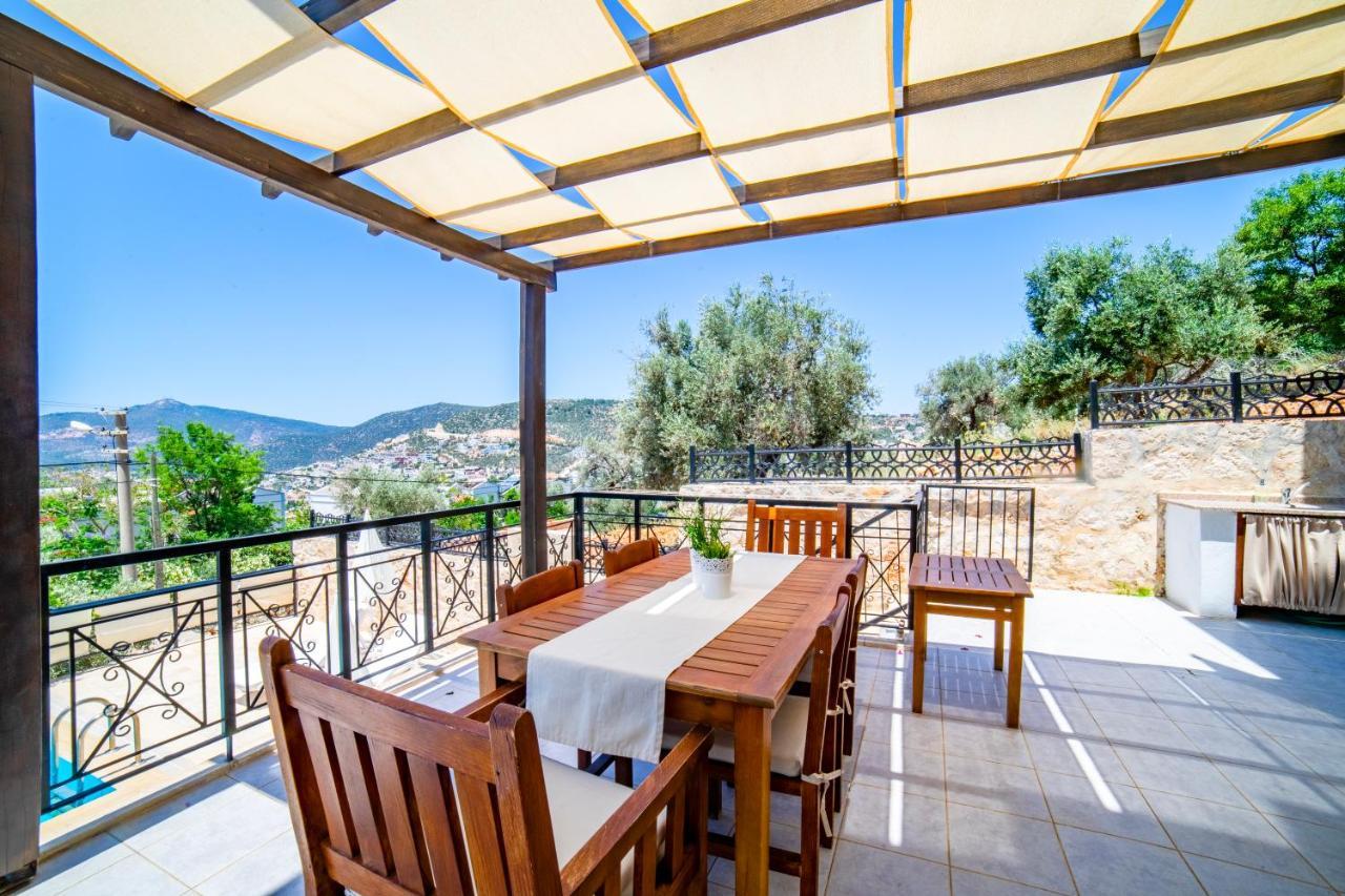 Mira Kalkan -close To Center- Villa *