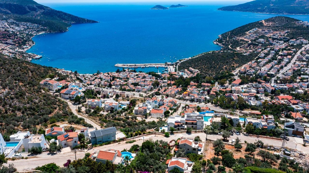 Mira Kalkan -close To Center- Villa *
