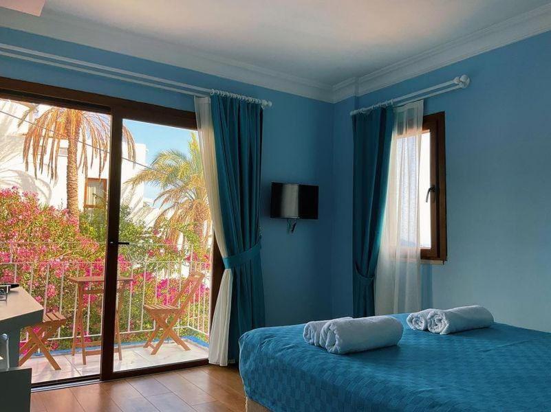 Marquis Blue Bed & Breakfast